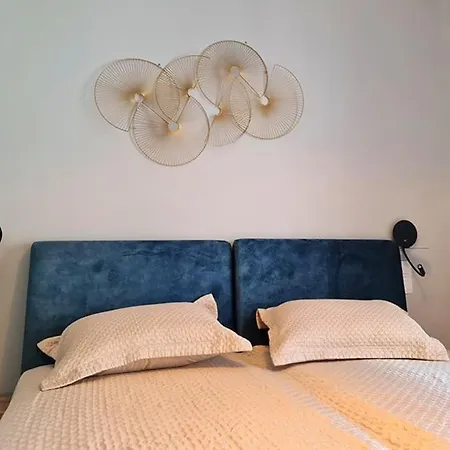 Simple & Noble Apartment *